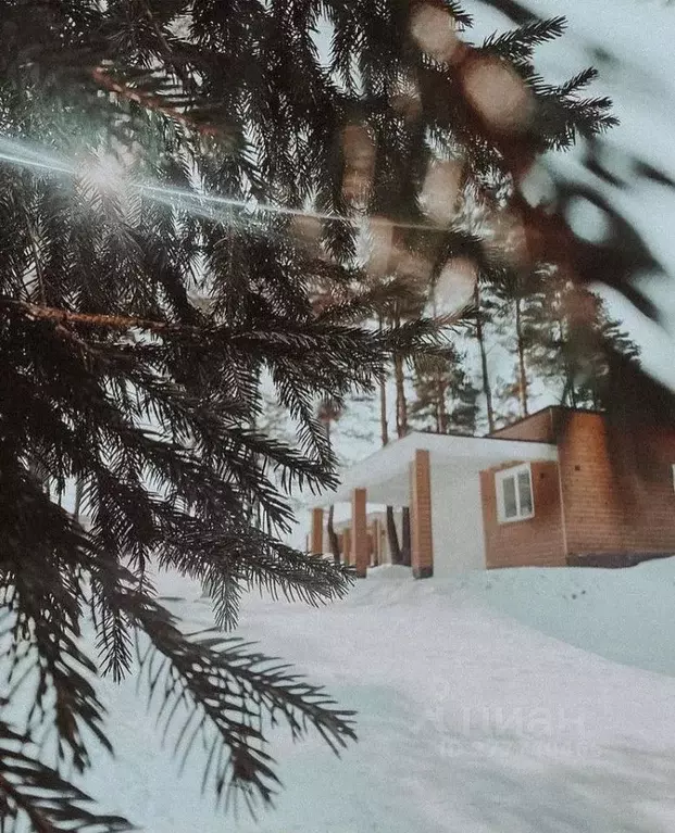 Дом в Тверская область, Селижаровский муниципальный округ, пос. Селище ... - Фото 1