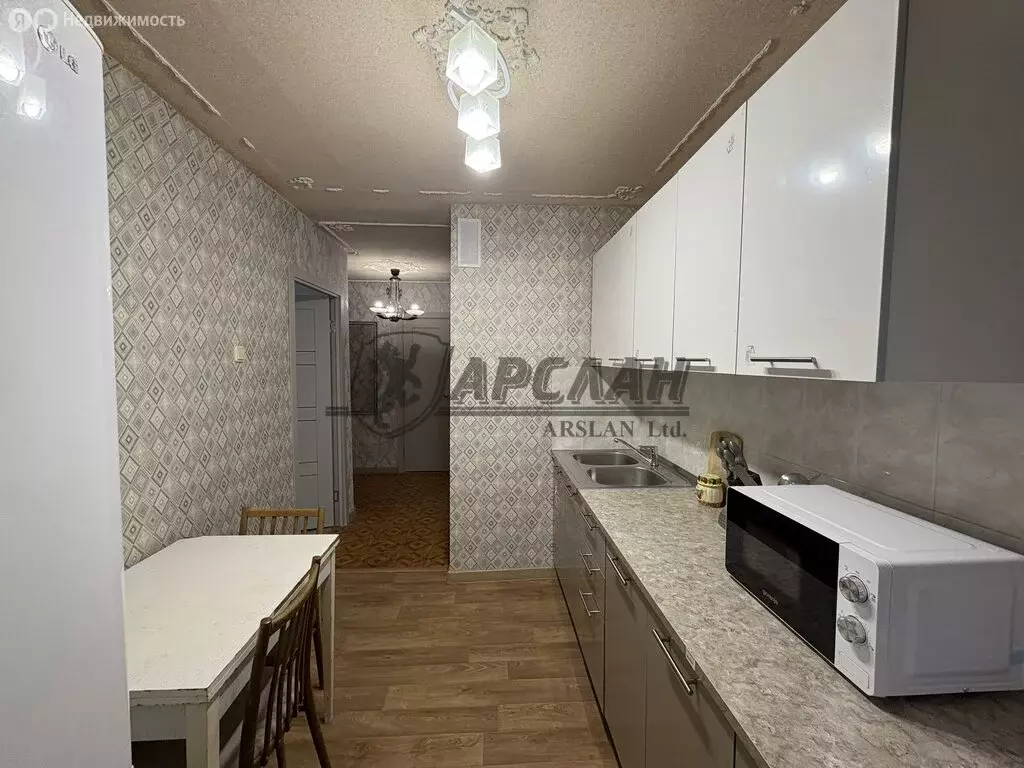 3-комнатная квартира: Казань, улица Юлиуса Фучика, 107 (65 м) - Фото 2