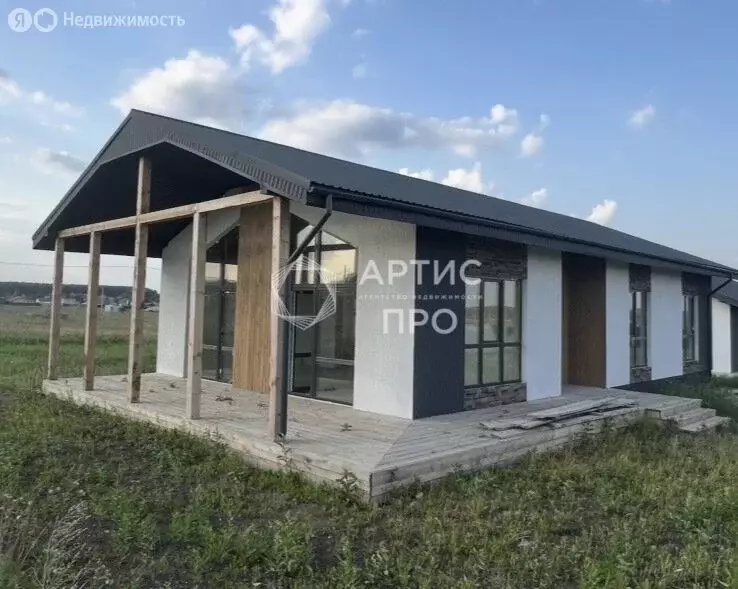 Дом в Свердловская область, Сысертский муниципальный округ, деревня ... - Фото 1