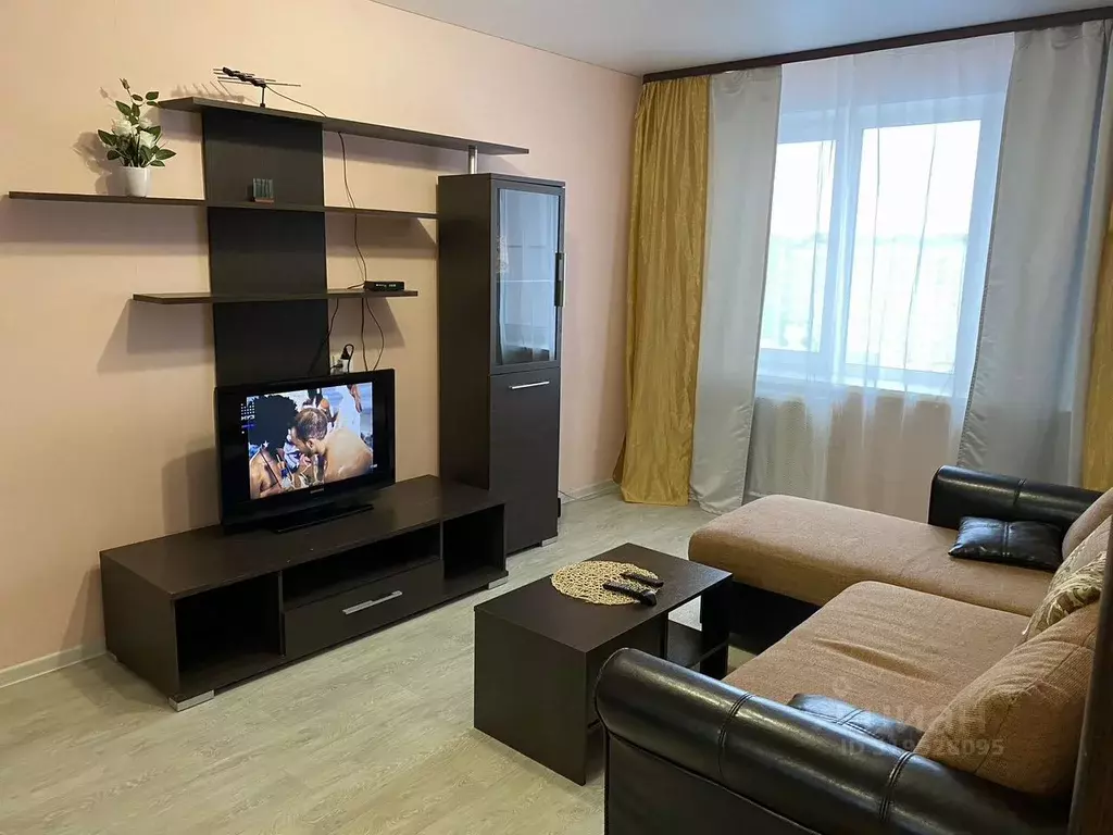 2-к кв. Вологодская область, Череповец Рыбинская ул., 50А (55.0 м) - Фото 1
