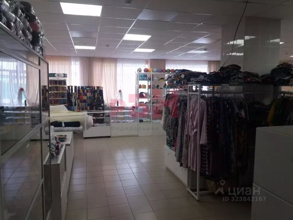 Торговая площадь в Тюменская область, с. Исетское ул. Первомайская, ... - Фото 2