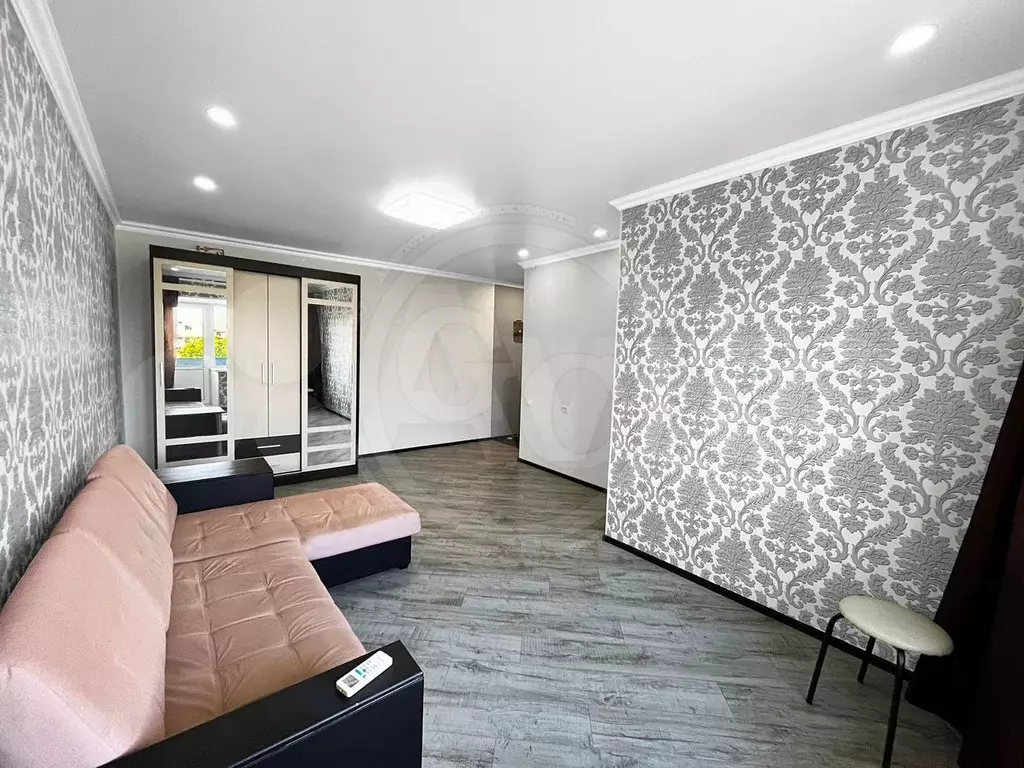 1-к. квартира, 30 м, 5/5 эт. - Фото 1