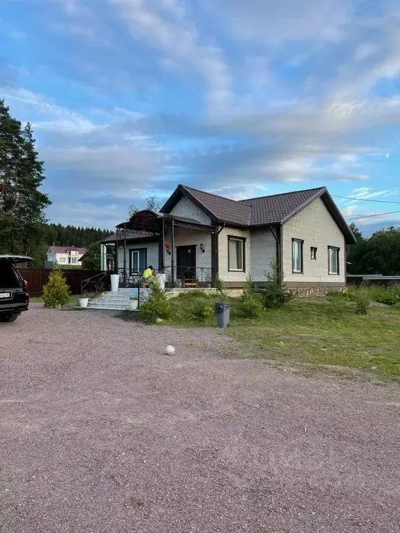 Дом в Карелия, Сортавальский муниципальный округ, пос. Хюмпеля ул. ... - Фото 2