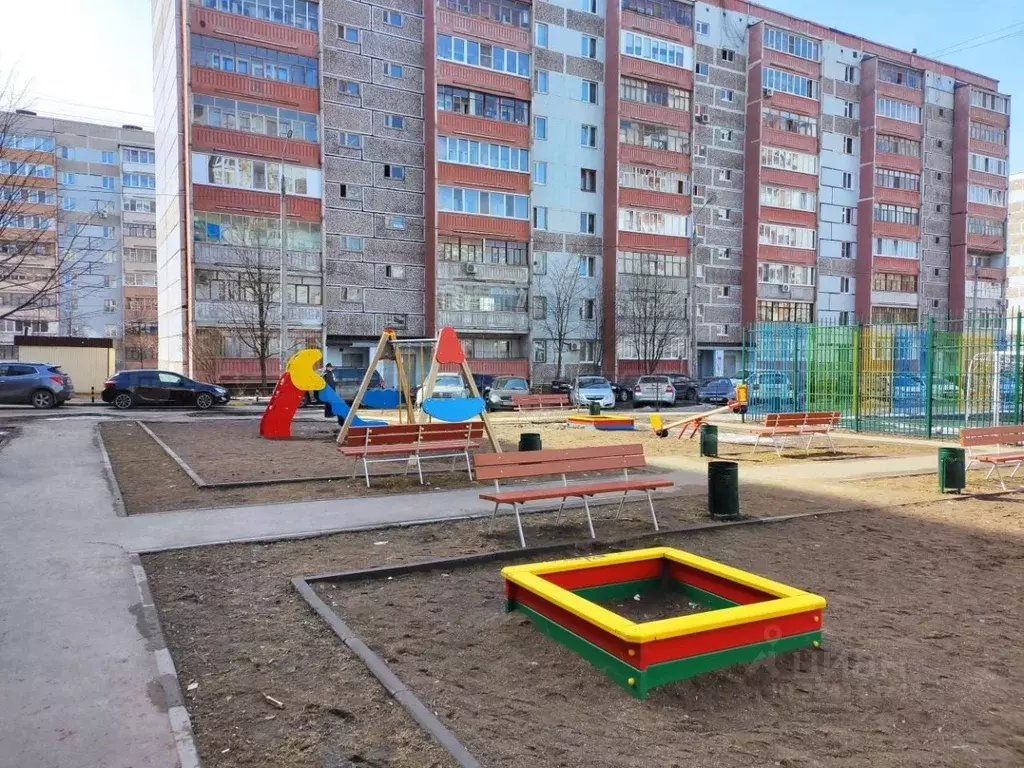 4-к кв. Татарстан, Казань ул. Юлиуса Фучика, 2 (88.5 м) - Фото 0