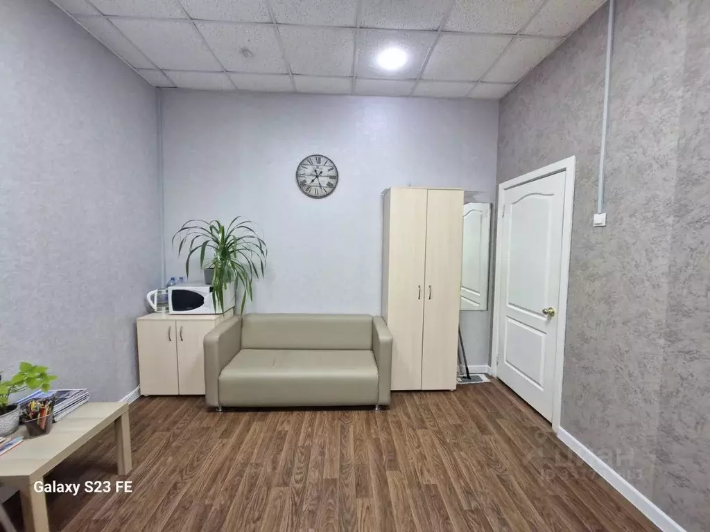 Офис в Новосибирская область, Новосибирск Танковая ул., 72 (24 м) - Фото 1
