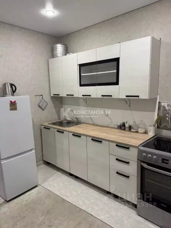 1-к кв. Челябинская область, Челябинск ул. Братьев Кашириных, 97 (31.6 ... - Фото 1