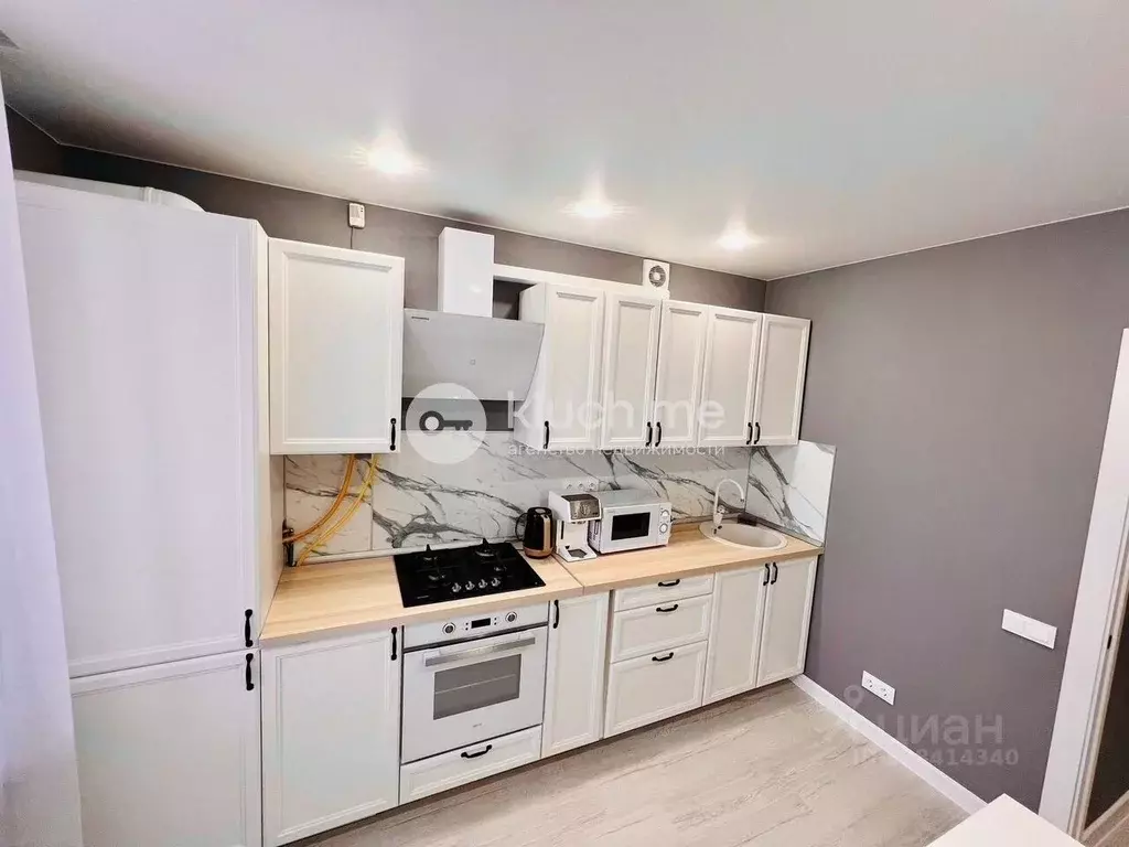 1-к кв. Татарстан, Казань ул. Зур Урам, 1Г (35.0 м) - Фото 2