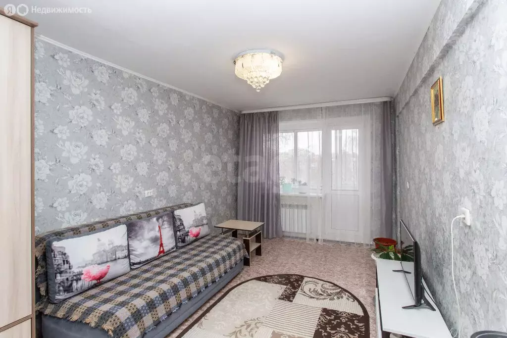 2-комнатная квартира: Тобольск, 4-й микрорайон, 7 (45 м) - Фото 2