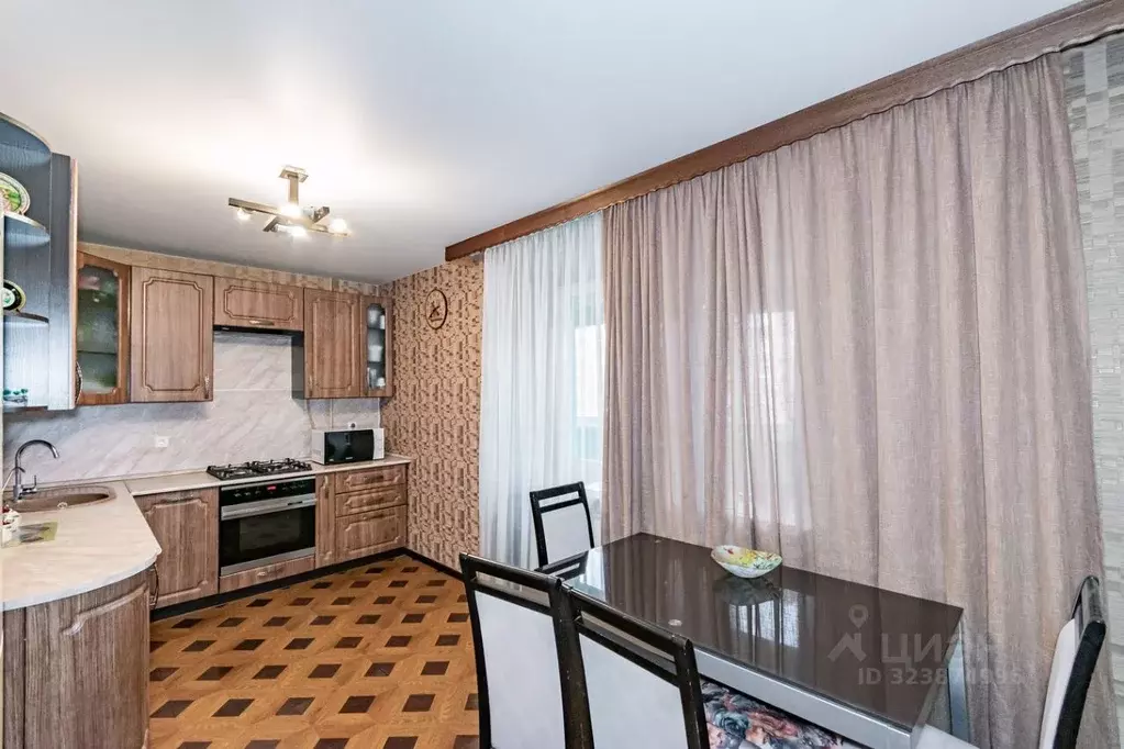 2-к кв. Свердловская область, Березовский Спортивная ул., 8 (65.0 м) - Фото 2