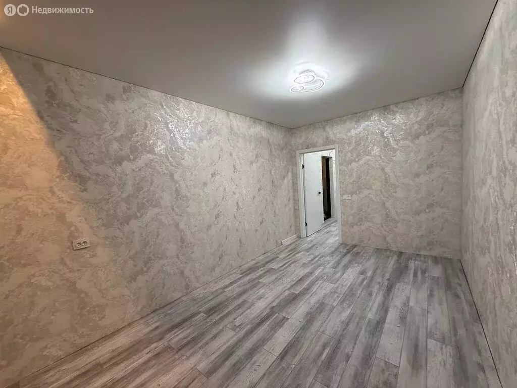 2-комнатная квартира: Волгоград, Промышленная улица, 6 (47.4 м) - Фото 1