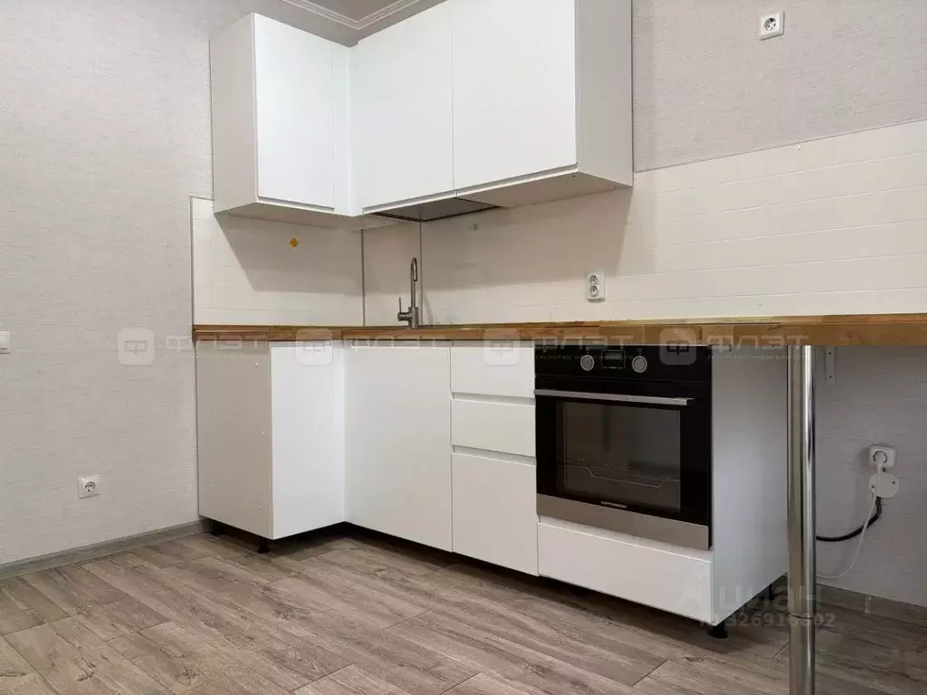 1-к кв. Татарстан, Казань ул. Фикрята Табеева, 1 (33.4 м) - Фото 2