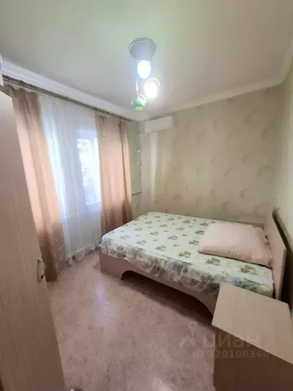 Дом в Краснодарский край, Краснодар Алма-Атинская ул. (50 м) - Фото 0