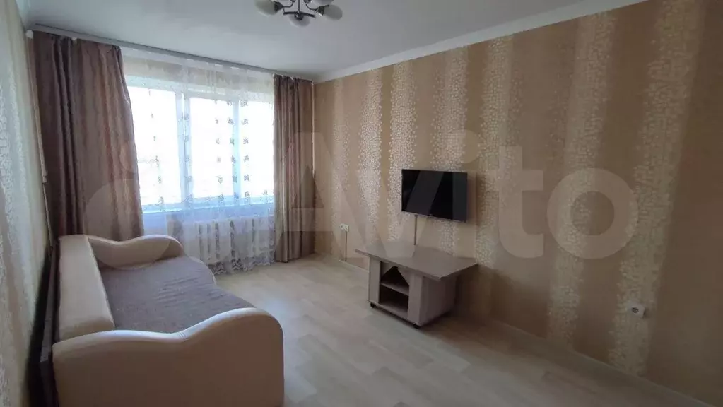 2-к. квартира, 60 м, 4/9 эт. - Фото 1