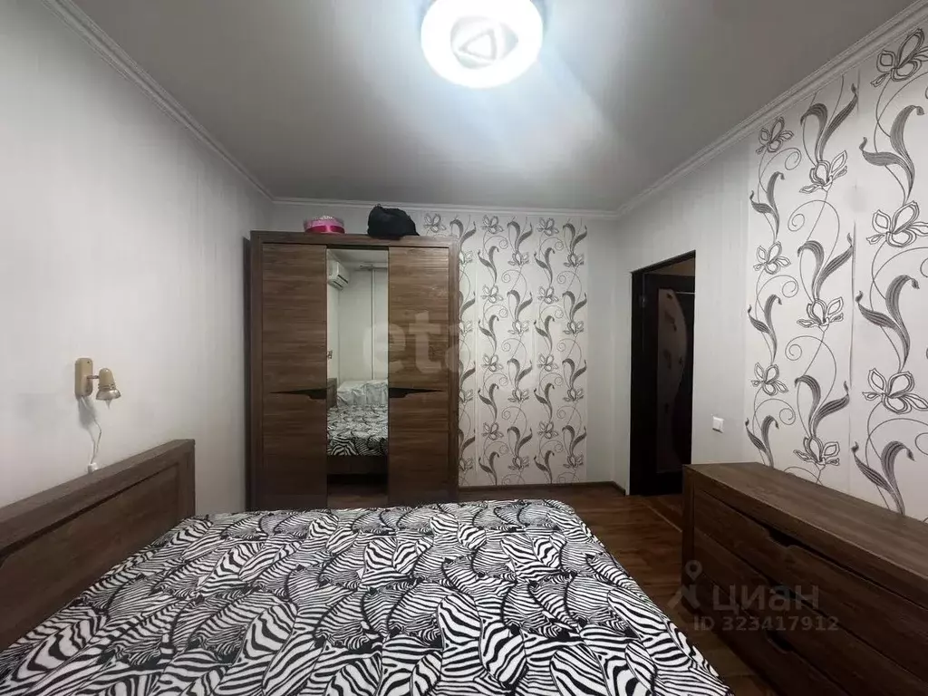 2-к кв. Крым, Симферополь ул. Ешиль Ада (55.0 м) - Фото 1