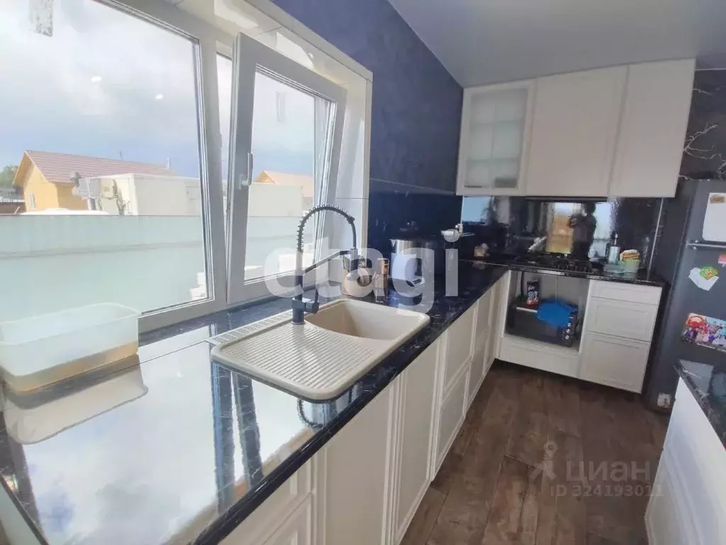 Дом в Красноярский край, Сосновоборский муниципальный округ, пос. ... - Фото 1