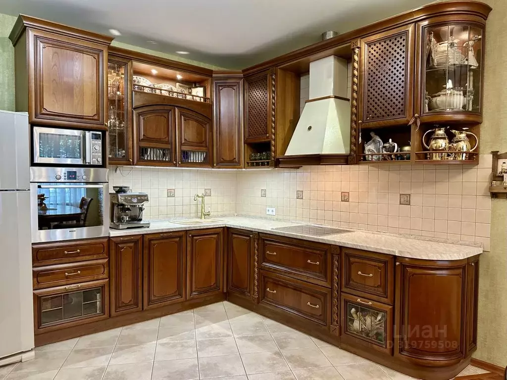 Коттедж в Алтайский край, Барнаул Геодезическая ул., 61 (202 м) - Фото 0