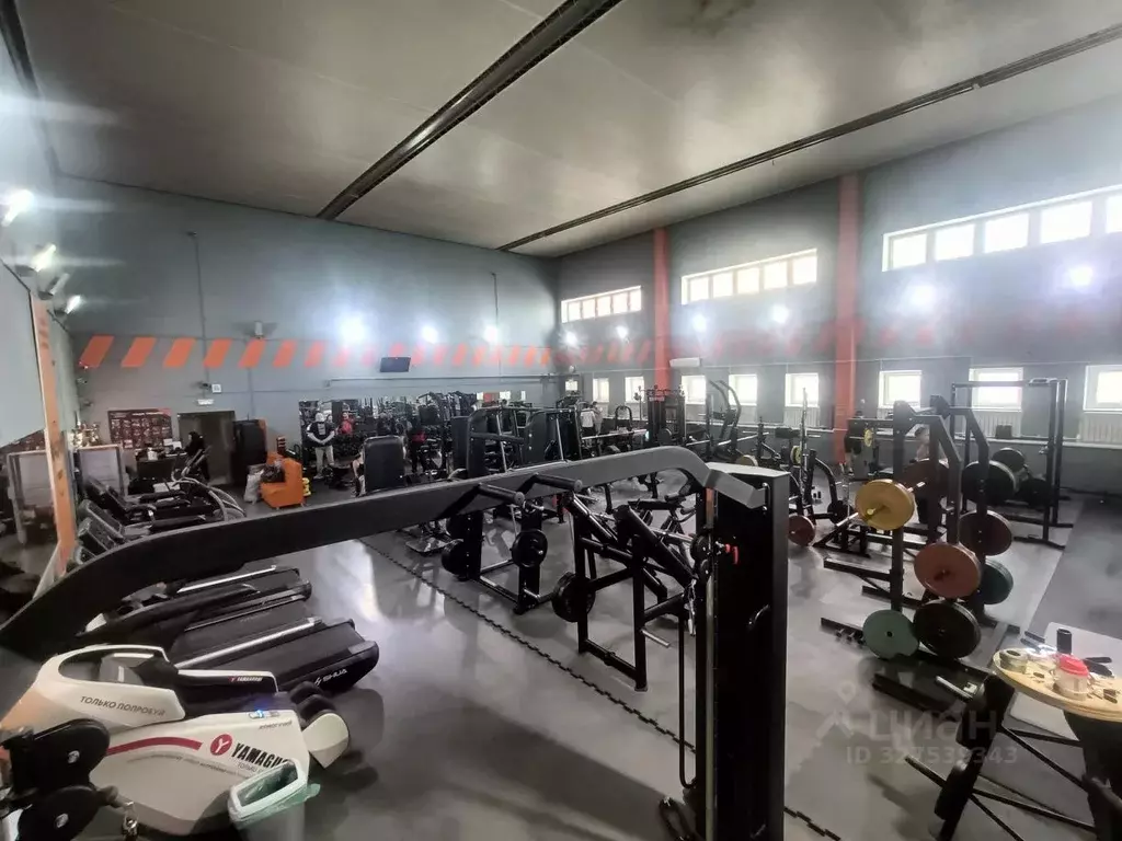 Помещение свободного назначения в Саха (Якутия), Якутск ул. Кирова, ... - Фото 1