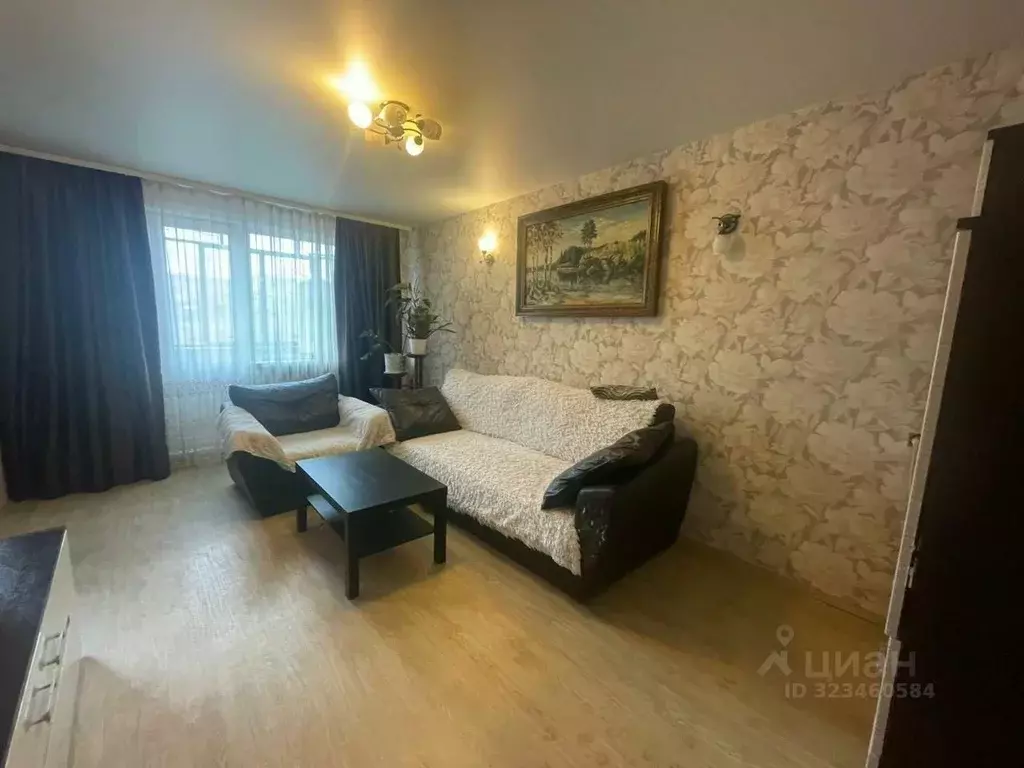 3-к кв. Свердловская область, Первоуральск ул. Строителей, 42 (58.1 м) - Фото 2