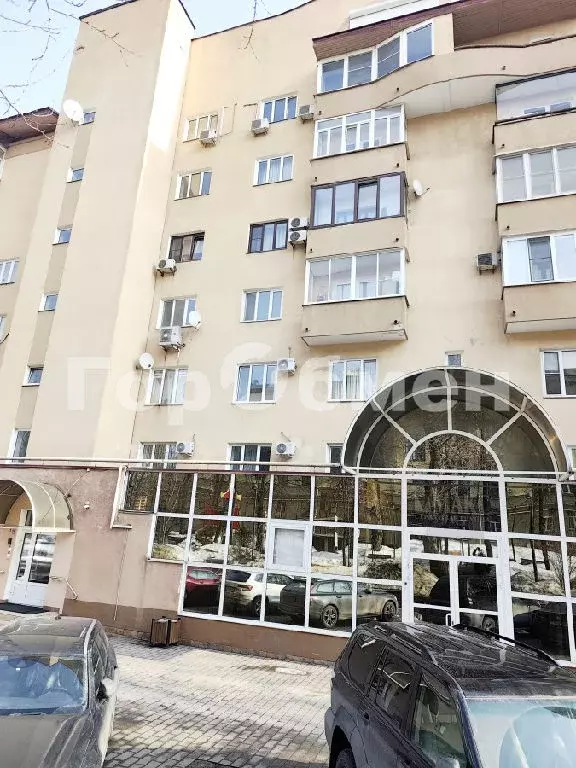 Продается 4-комнатная квартира - Фото 1