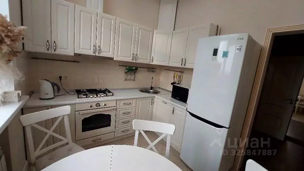 2-к кв. Волгоградская область, Волгоград Коммунистическая ул., 10 ... - Фото 2