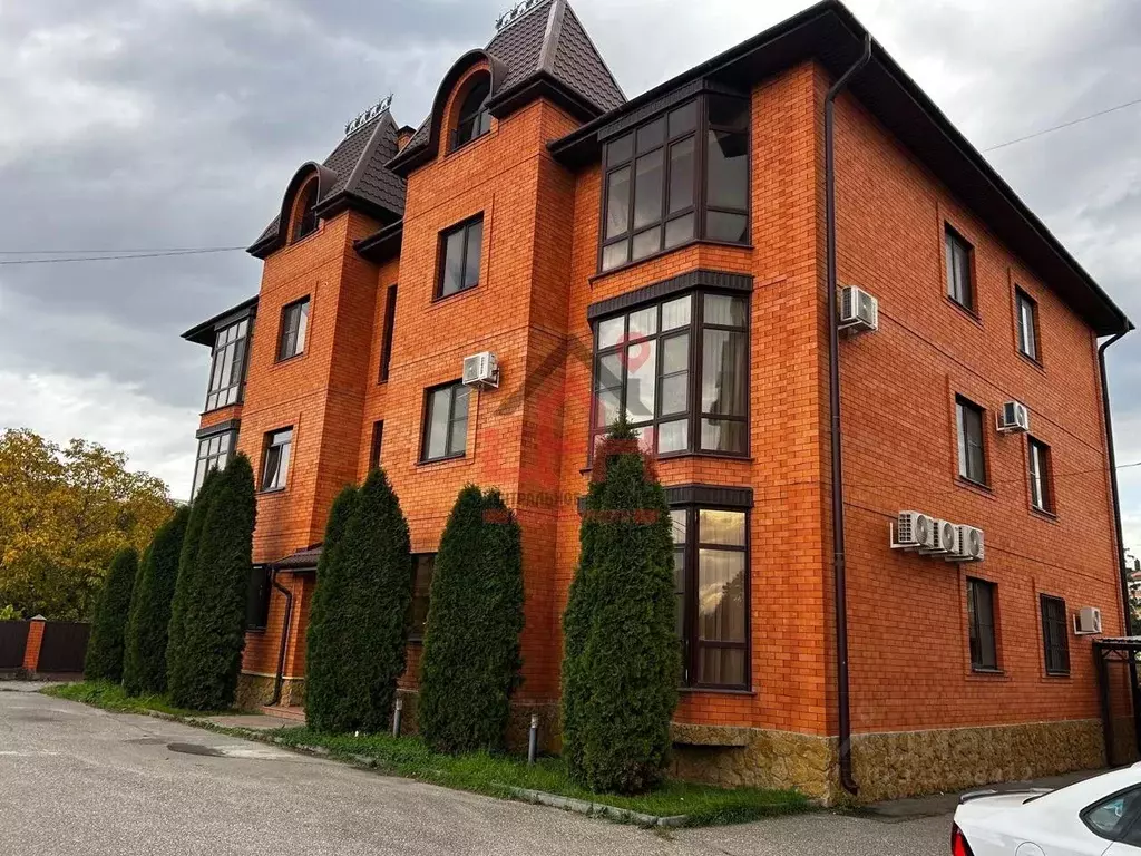 2-к кв. Ставропольский край, Ессентуки Воронцовская ул., 34А (70.4 м) - Фото 1