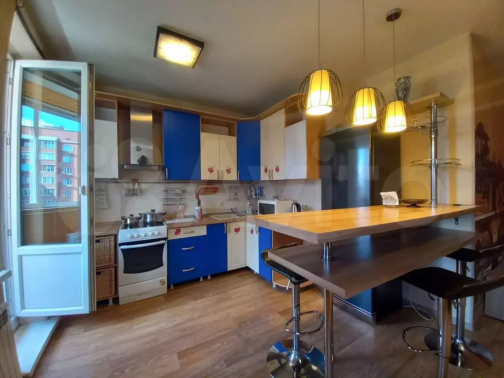 1-к. квартира, 50 м, 4/15 эт. - Фото 0