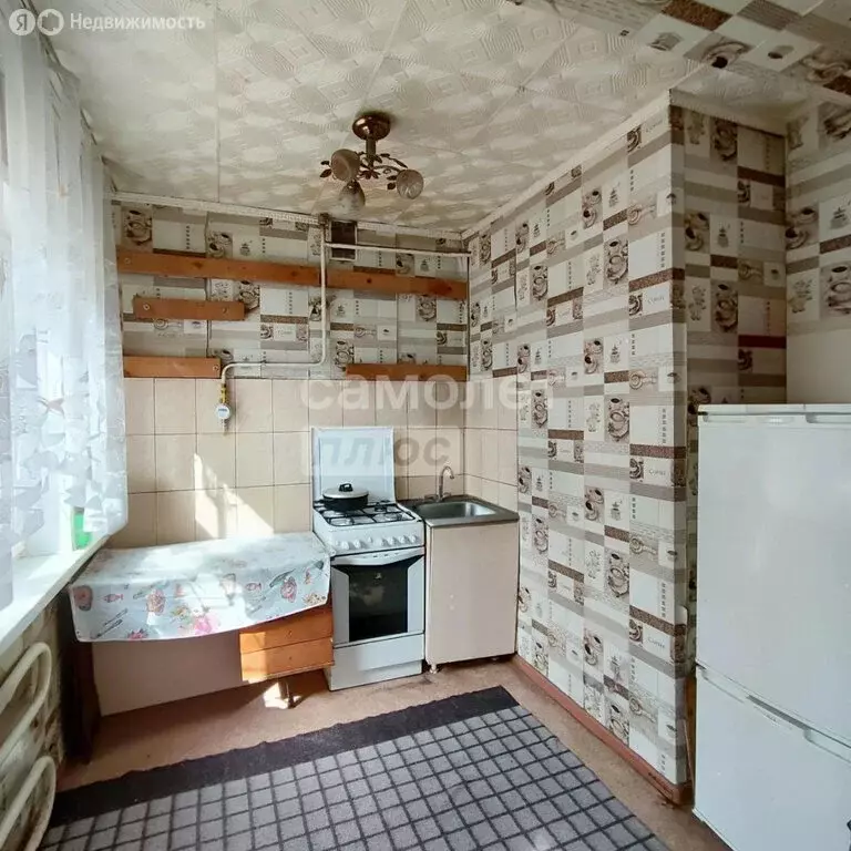 4-комнатная квартира: Бийск, улица Петра Мерлина, 25/3 (58.5 м) - Фото 1