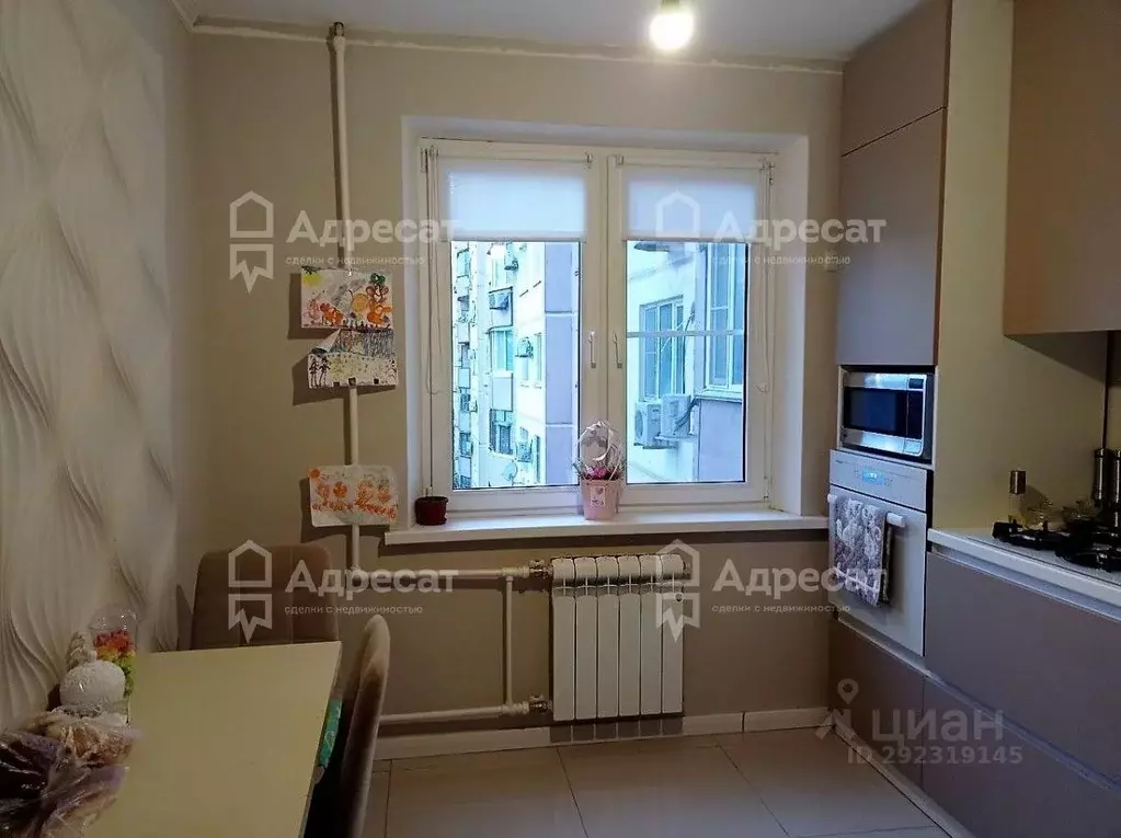 4-к кв. Волгоградская область, Волгоград ул. Панферова, 14 (78.6 м) - Фото 2