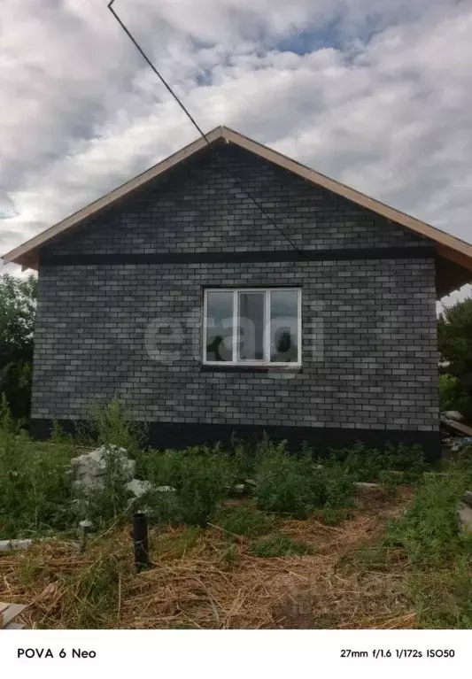 Дом в Тюменская область, Исетский муниципальный округ, с. Бархатово  ... - Фото 1