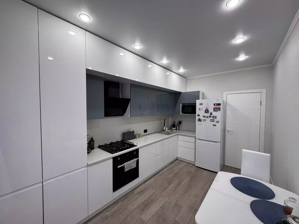 Продаётся 2-к квартира, 55.6 м - Фото 0