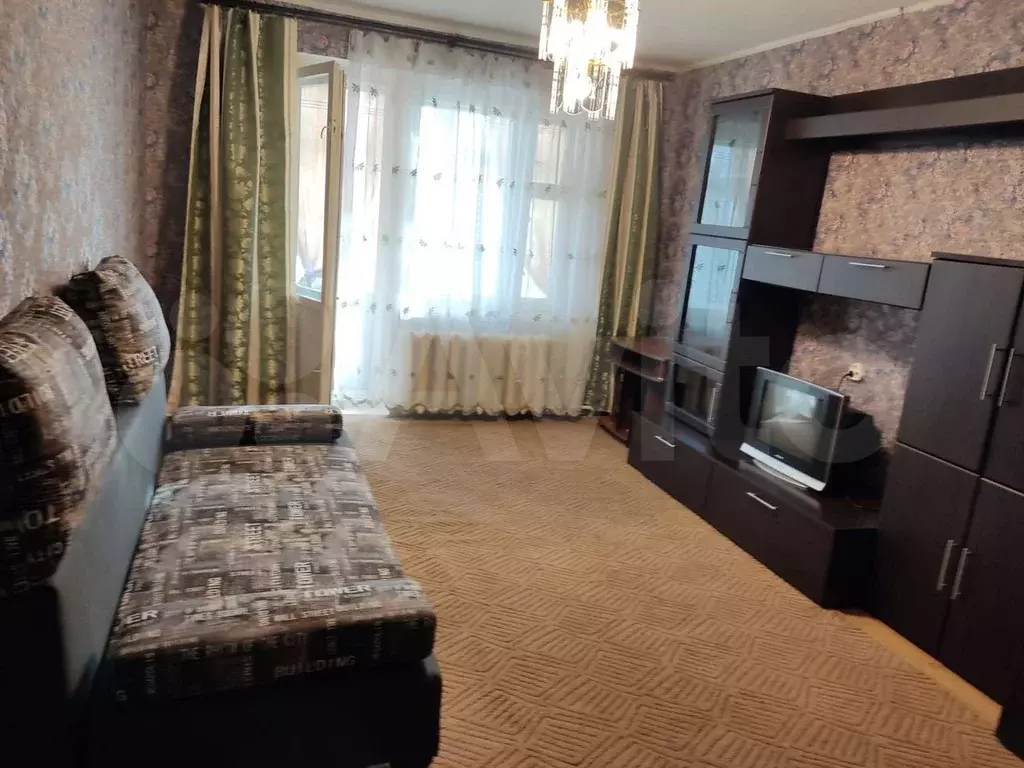 2-к. квартира, 55 м, 1/9 эт. - Фото 0