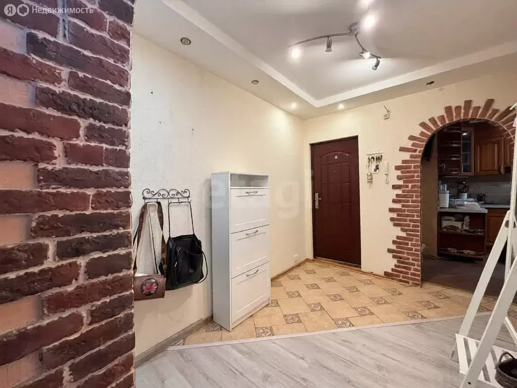 3-комнатная квартира: Псков, улица Майора Доставалова, 7 (67.5 м) - Фото 2