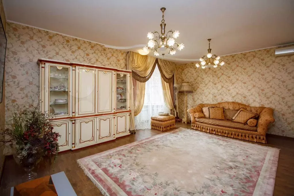 3-к. квартира, 143,3 м, 5/10 эт. - Фото 0