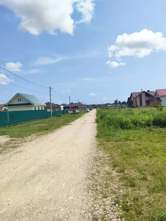 Участок в Марий Эл, Медведевский район, Руэмское с/пос, д. Рябинка  ... - Фото 1