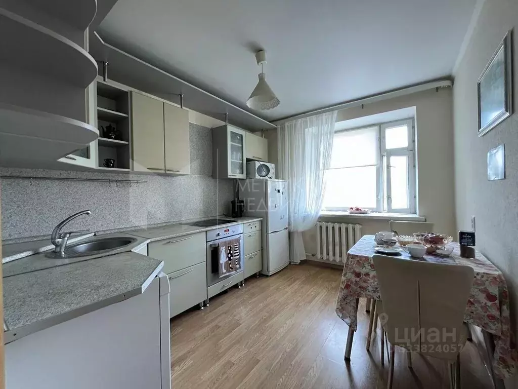 3-к кв. Тюменская область, Тюмень ул. Ю.-Р.Г. Эрвье, 16 (78.3 м) - Фото 2