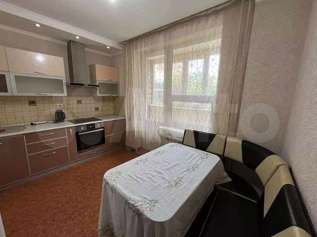 1-к. квартира, 38 м, 1/8 эт. - Фото 1