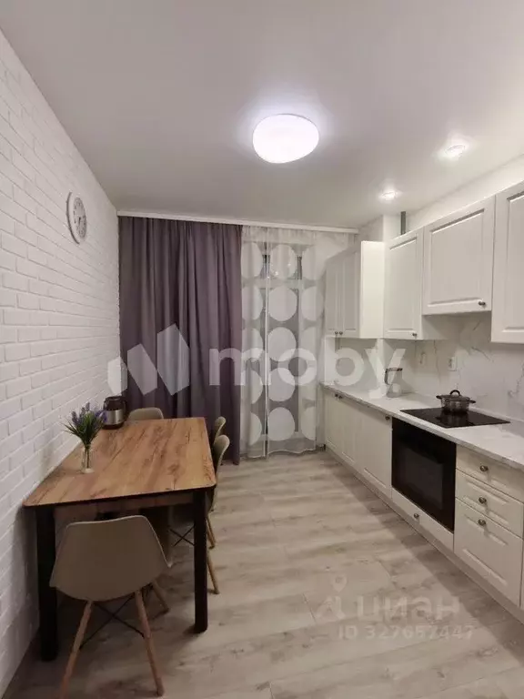 2-к кв. Калининградская область, Калининград бул. Борисовский, 13к2 ... - Фото 0