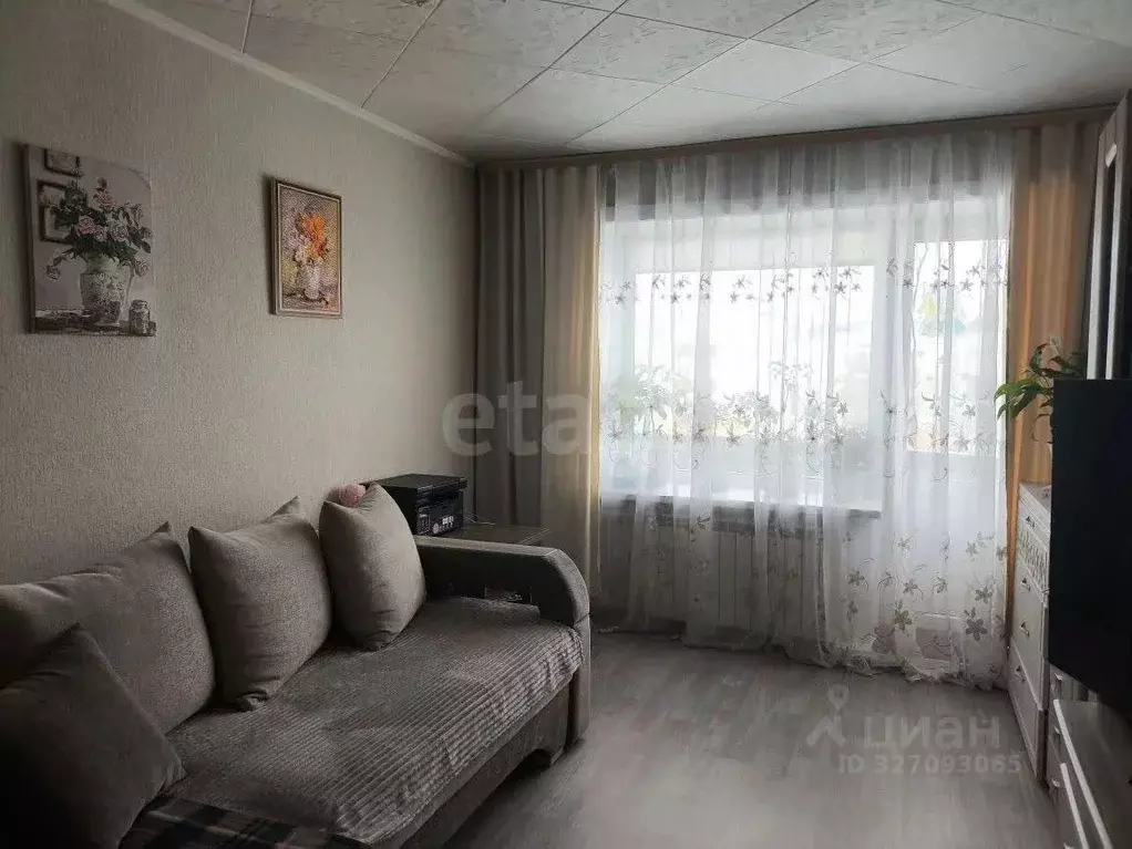 2-к кв. Сахалинская область, Углегорск Заводская ул., 17 (44.3 м) - Фото 1