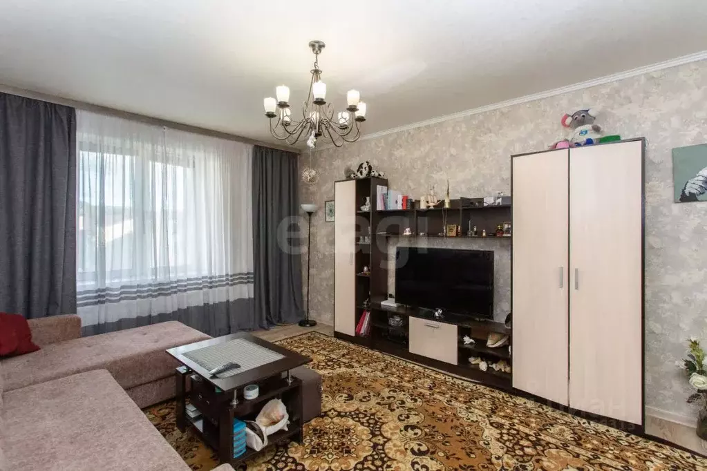 1-к кв. Тюменская область, Тобольск ул. Розы Люксембург, 6/3 (44.7 м) - Фото 1