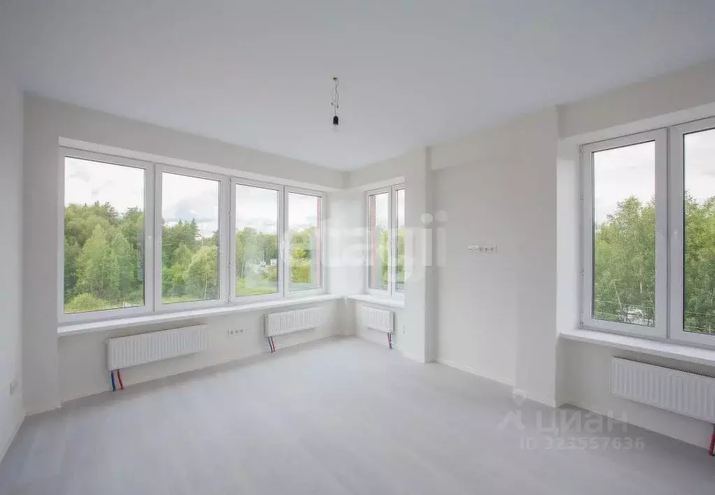 Дом в Курская область, Курский район, Моковский сельсовет, д. 1-я ... - Фото 1