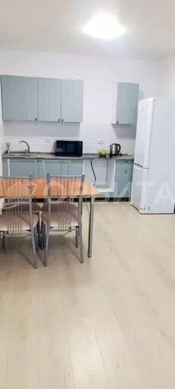 2-к кв. Тюменская область, Тюмень ул. Алматинская, 6 (43.5 м) - Фото 1