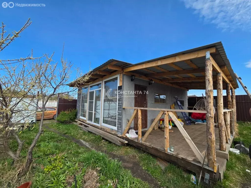 Дом в Чебаркуль, Красноармейская улица (30 м) - Фото 1