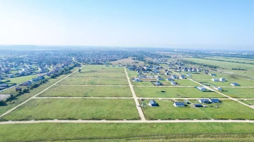 Участок в Ленинградская область, Гатчинский муниципальный округ, д. ... - Фото 1