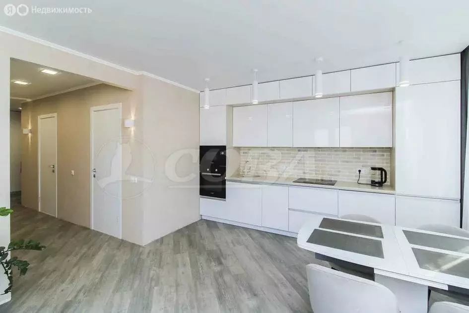 2-комнатная квартира: Тюмень, улица Монтажников, 57 (69.3 м) - Фото 1