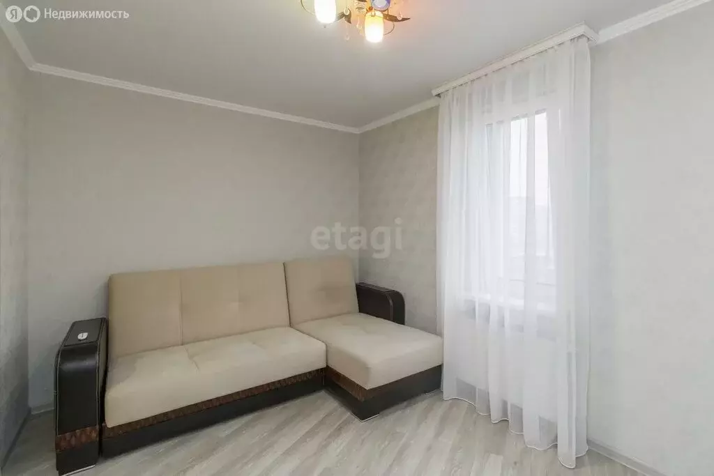 2-комнатная квартира: Тюмень, улица Монтажников, 61 (56.7 м) - Фото 2