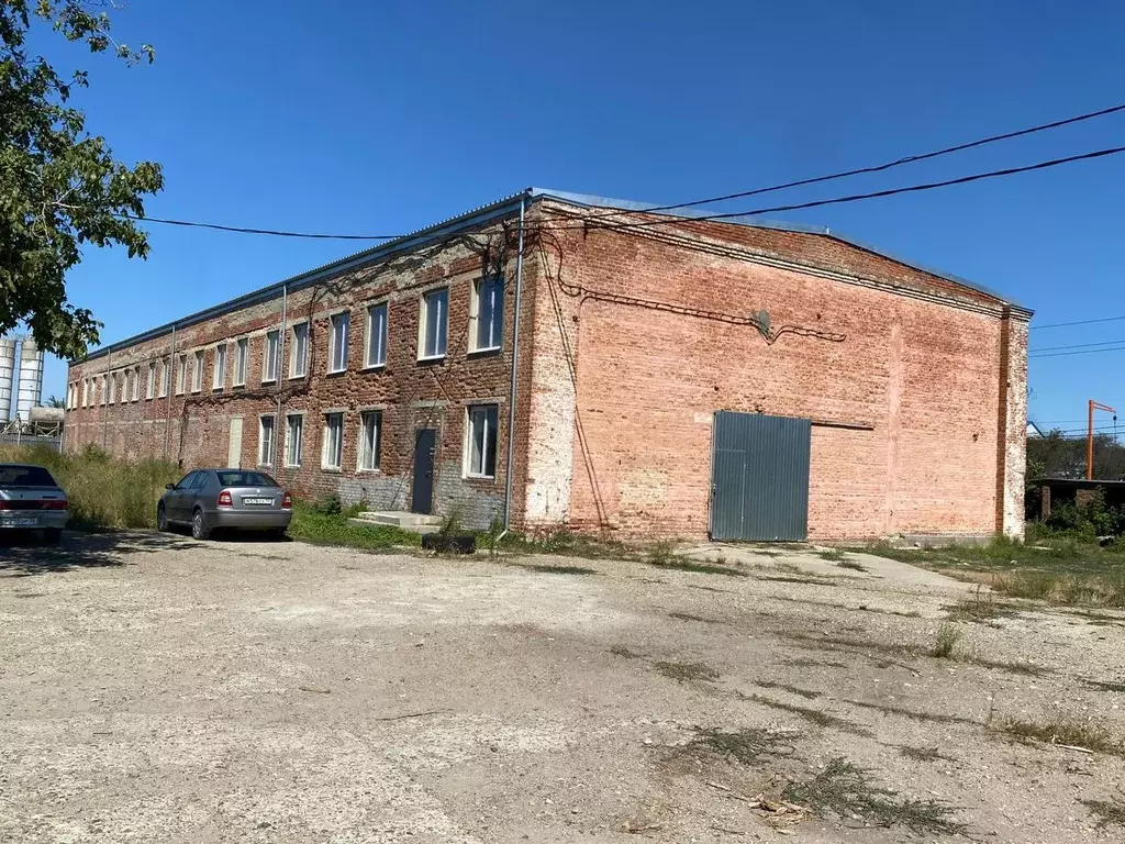 Производственное помещение в Краснодарский край, Усть-Лабинск ул. ... - Фото 1