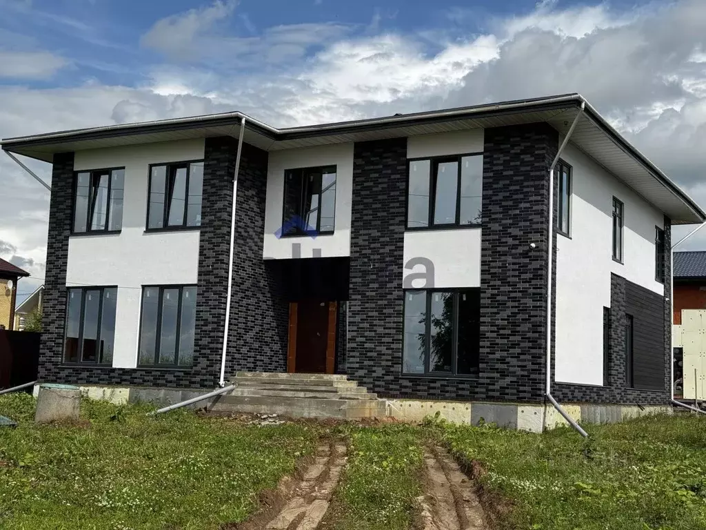 Дом в Татарстан, Лаишевский район, Большекабанское с/пос, с. Малые ... - Фото 1