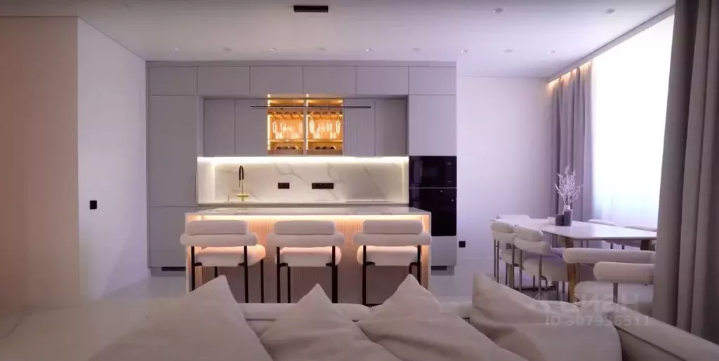 2-к кв. Татарстан, Казань ул. Николая Столбова, 1/3 (60.0 м) - Фото 1