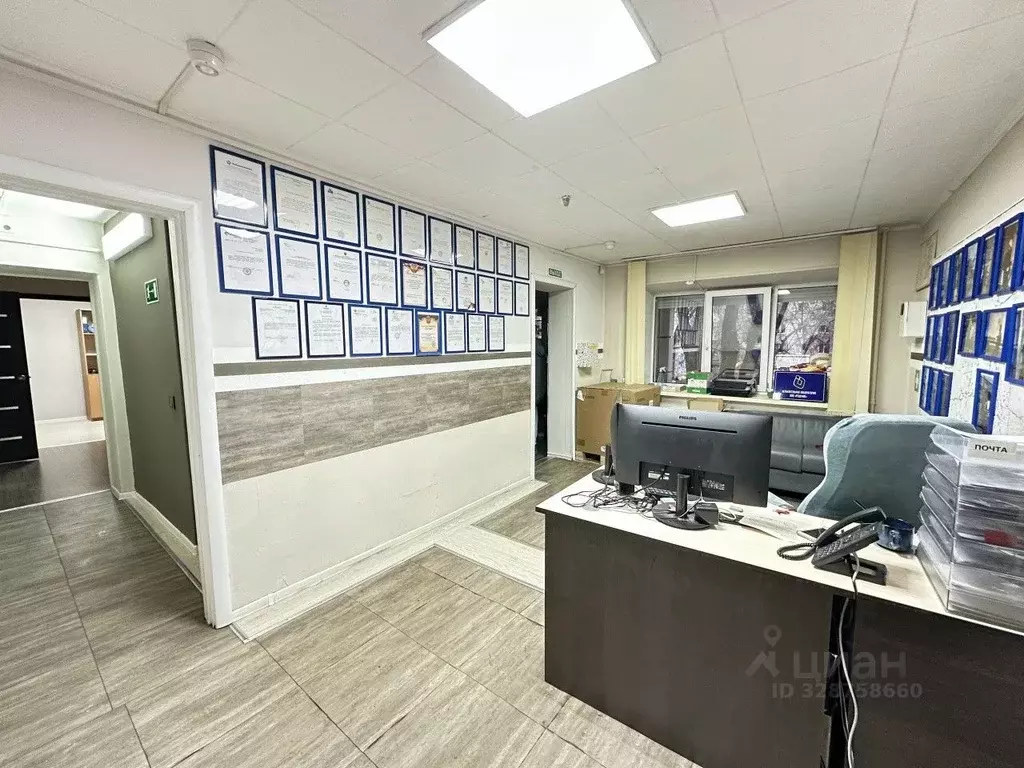 Офис в Свердловская область, Екатеринбург ул. Крылова, 26 (182 м) - Фото 2