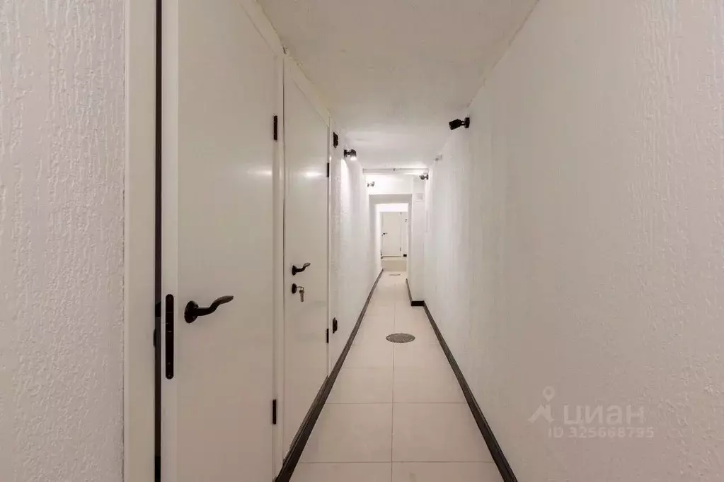 Офис в Санкт-Петербург 2-я Васильевского острова линия, 3 (6 м) - Фото 1